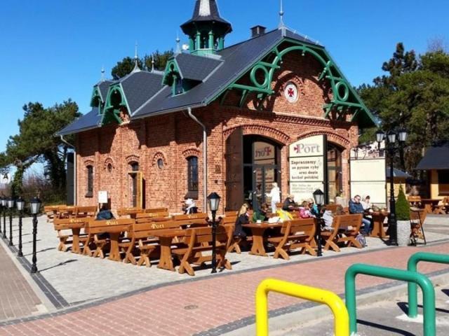 Apartament Z Panoramicznym Widokiem Na Morze Blisko Plazy I Centrum Pl Eng De Miedzyzdroje Esterno foto